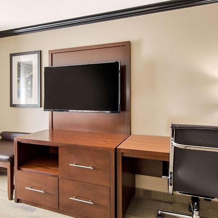 Comfort Suites Либерал Экстерьер фото