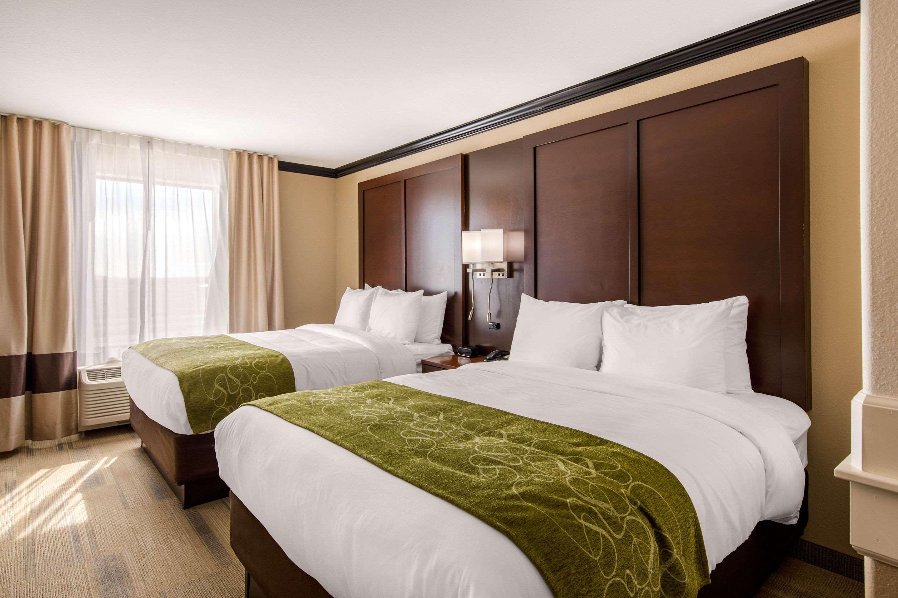 Comfort Suites Либерал Экстерьер фото