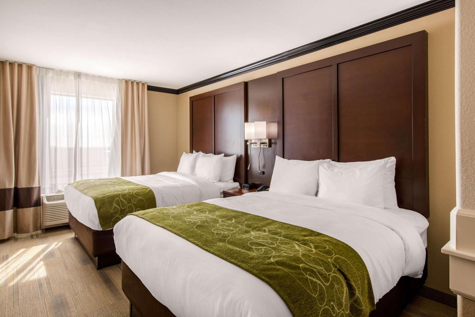 Comfort Suites Либерал Экстерьер фото